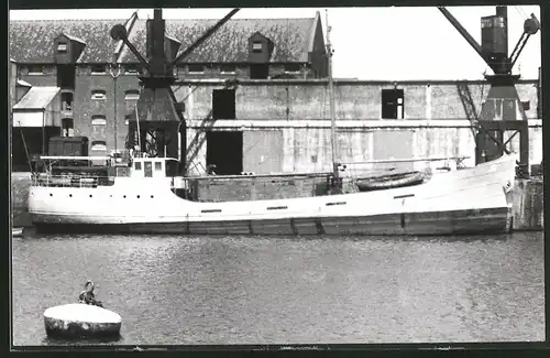 Fotografie Frachtschiff Jo vor Anker