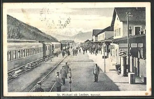 AK St. Michael ob Leoben, Bahnhof mit Passagieren