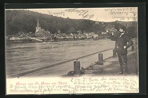 AK St. Goar / Rhein, Gesamtansicht mit Flusspartie und Kirche, Herr mit Trompete