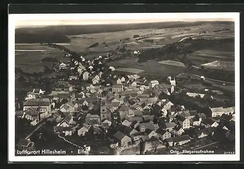 AK Hillesheim /Eifel, Fliegeraufnahme des Luftkurortes