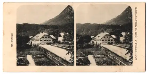 Stereo-Fotografie Lichtdruck Bedrich Koci, Prag, Ansicht Drachenloch, Ortschaft mit Gehöft