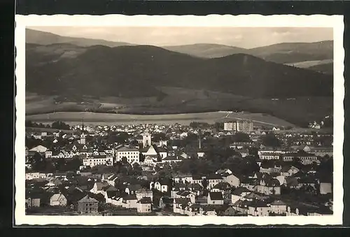 AK Mähr. Schönberg, Ortsansicht gegen Gebirge