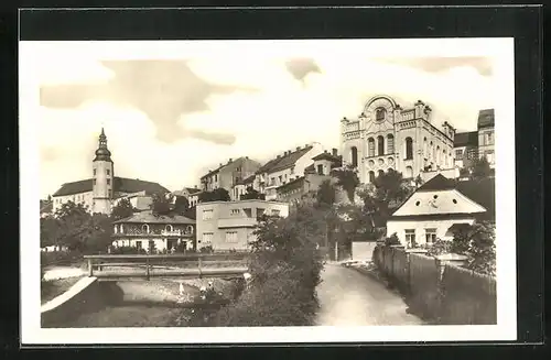 AK Hranice, Flusspartie mit Blick zur Synagoge