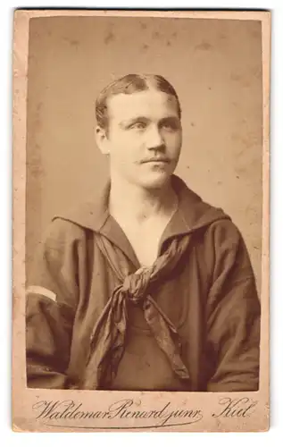 Fotografie Waldemar renard Junior, Kiel, Sophienbaltt 18, Matrose der kaiserlichen Marine in Uniform