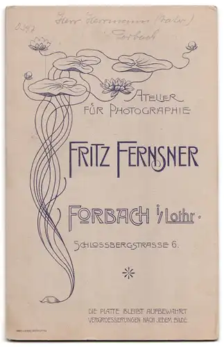 Fotografie F. Fernsner, Forbach / Lothringen, Schlossbergstrasse 6, Soldat in Uniform mit Orden & Pickelhaube