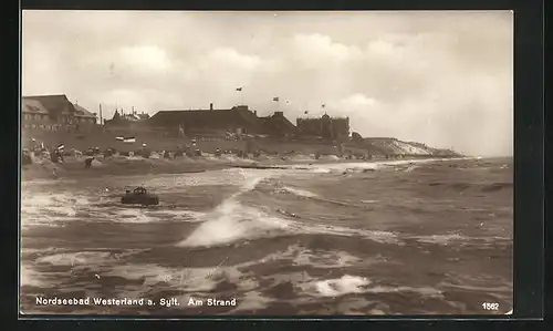 AK Westerland a. Sylt, Am Strand