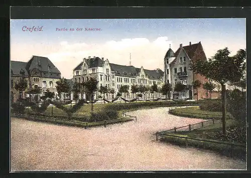 AK Krefeld, Grünanlagen vor der Kaserne