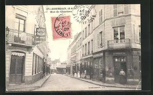 AK Dourdan, Rue de Chartres