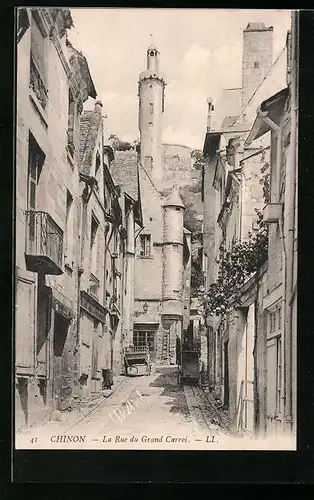 AK Chinon, La Rue du Grand Carroi