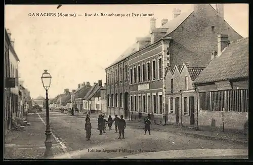 AK Gamaches, Rue de Beauchamps et Pensionnat