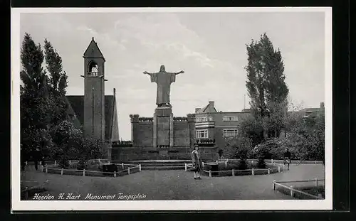 AK Heerlen, H. Hart Monument Tempsplein