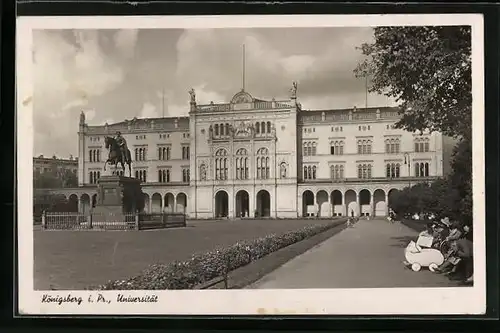 AK Königsberg i. Pr., Universität mit Denkmal