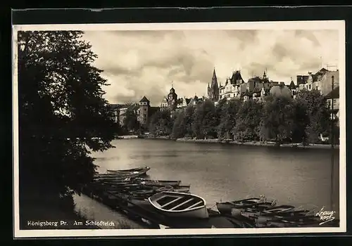 AK Königsberg /Pr., Am Schlossteich mit Booten