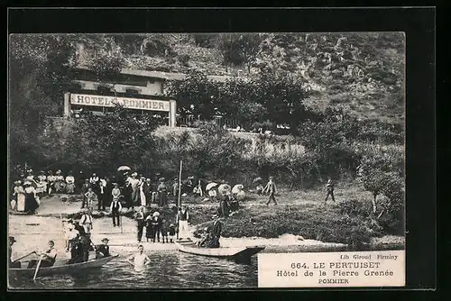 AK Le Pertuiset, Hotel de la Pierre Grenée, Pommier