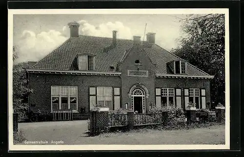 AK Angerlo, Gemeentehuis