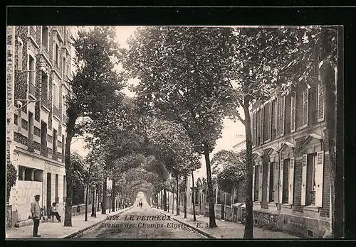 AK Le Perreux, Avenue des Champs-Elysees