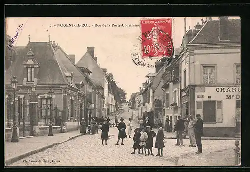 AK Nogent-le-Roi, Rue de la Porte-Chartraine