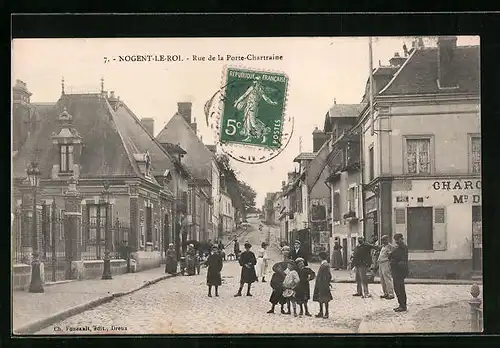 AK Nogent-le-Roi, Rue de la Porte-Chartraine