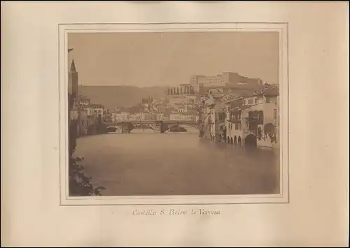 Fotografie unbekannter Fotograf, Ansicht Verona, Flusspartie mit Catello S. Pietro