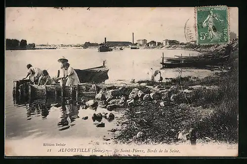 AK Alfortville, Ile Saint-Pierre, Bords de la Seine