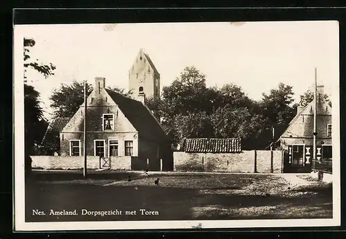 AK Nes /Ameland, Dorpsgezicht mit Toren