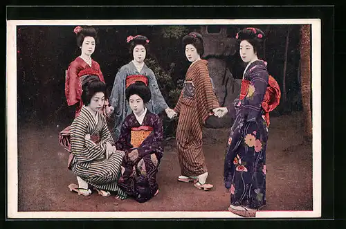 AK Geishas in verschiedenen Kimonos