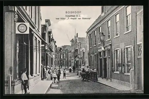 AK Boskoop, Dorpstraat met Hotel `t Wapen van Boskoop