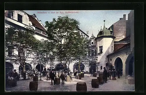 AK München, Münchner Hofbräuhaus, Besucher im Hof