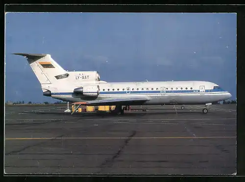 AK Flugzeug JAK-42 vor dem Start, Lithuanian Airlines