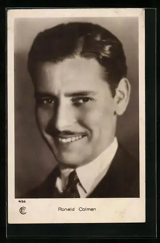 AK Schauspieler Ronald Colman lächelt