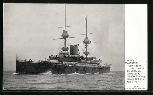 AK Britisches Kriegsschiff HMS Majestic in voller Fahrt