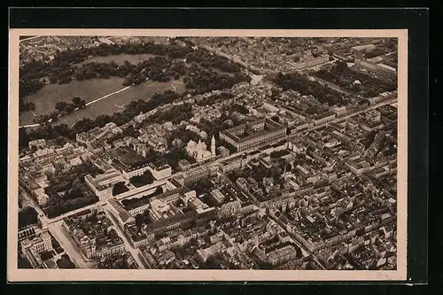 AK München, Fliegeraufnahme - Teilbild ab Siegestor, Ludwigstrasse