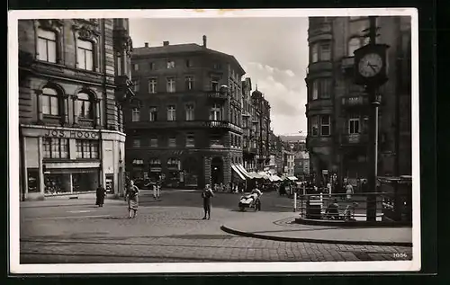 AK Pforzheim, Strassenpartie am Leopoldplatz