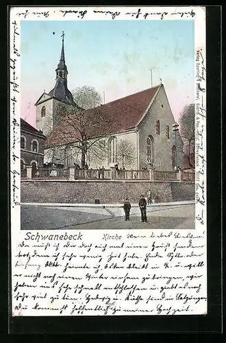 AK Schwanebeck, Kirche von der Strasse gesehen, mit leuchtenden Fenstern
