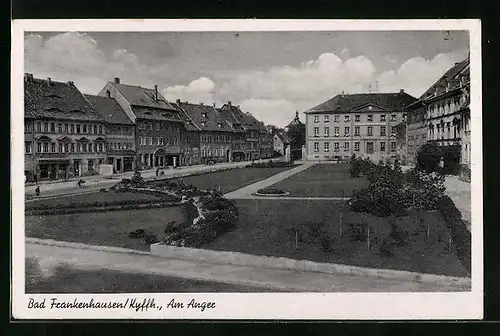 AK Bad Frankenhausen, Strasse Am Anger mit Parkanlage