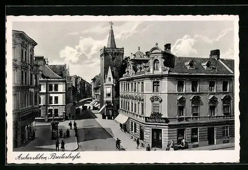 AK Aschersleben, Breitestrasse mit Augusta-Apotheke aus der Vogelschau