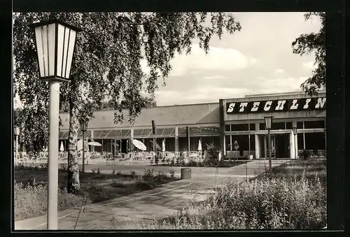 AK Neuglobsow, FDGB-Erholungszentrum, Stechlin mit Terrasse