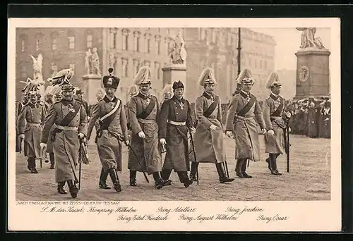 AK Kaiser und Kronprinzen bei einer Strassenparade