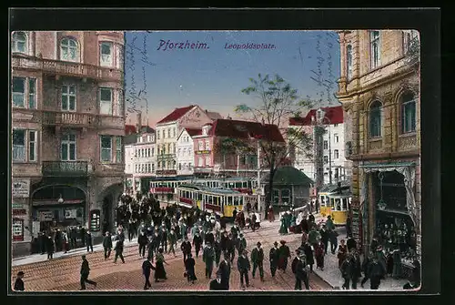 AK Pforzheim, Strassenbahnen auf dem Leopoldsplatz