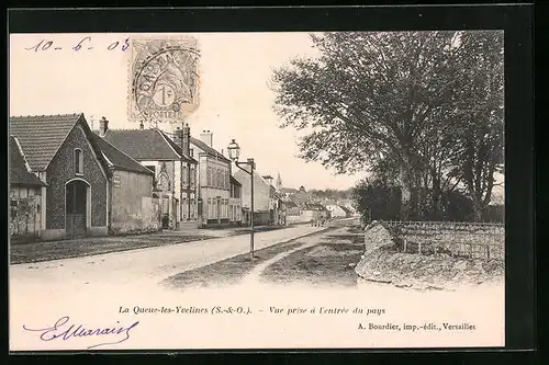 AK La Queue-les-Yvelines, Vue prise à l`entrée du pays