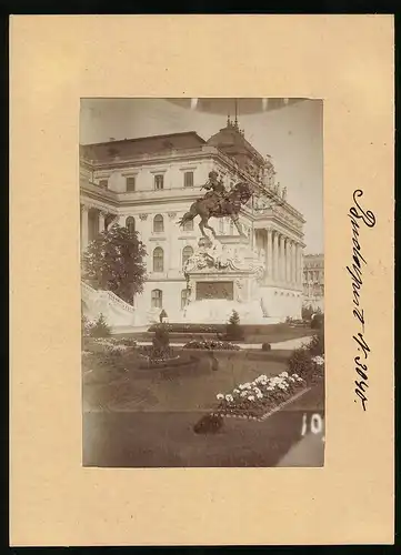 Fotografie Brück & Sohn Meissen, Ansicht Budapest, Blick auf das Prinz Eugen Denkmal