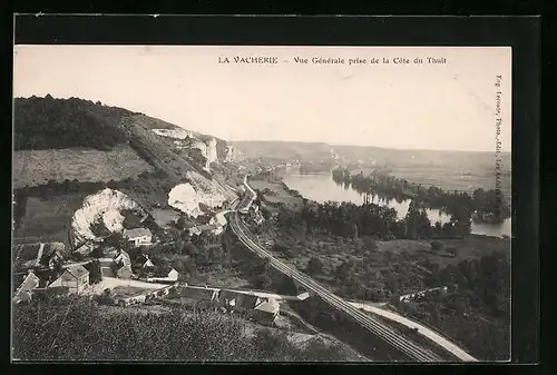 AK La Vacherie, Vue Générale prise de la Côte du Thuit