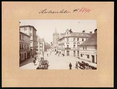 Fotografie Brück & Sohn Meissen, Ansicht Aschersleben, Blick in die Breite Strasse, August Apotheke, Fotograf Rud. Arndt