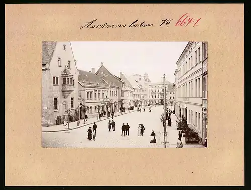 Fotografie Brück & Sohn Meissen, Ansicht Aschersleben, Blick auf den Markt mit Hotel zum goldenen Löwen, Geschäfte