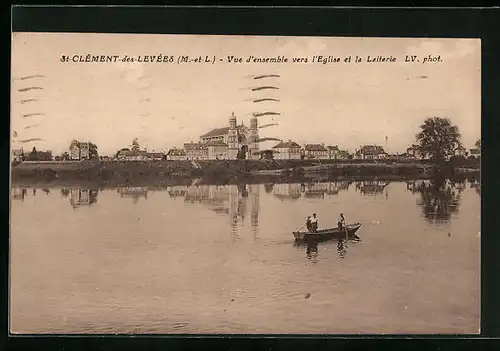 AK St-Clement-des-Levees, ue d`ensemble vers l`Eglise et la Laiterie