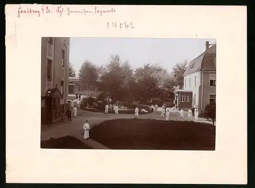 Fotografie Brück & Sohn Meissen, Ansicht Freiberg i. Sa., Soldaten im Garnison Lazarett