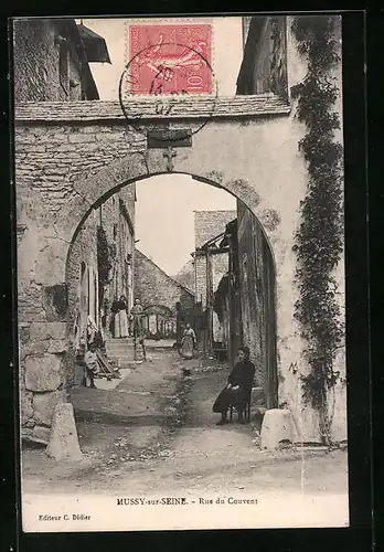 AK Mussy-sur-Seine, Rue du Couvent