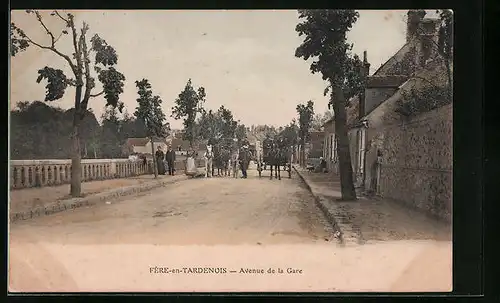 AK Fère-en-Tardenois, Avenue de la Gare