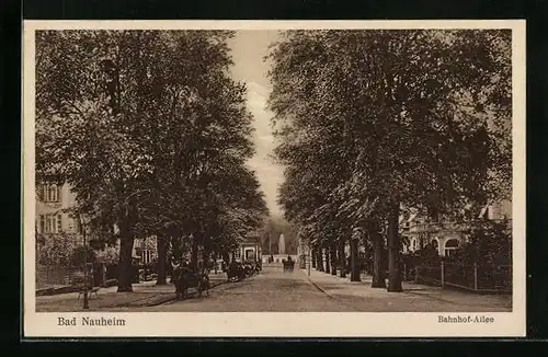 AK Bad Nauheim, Blick in die Strasse Bahnhof-Allee