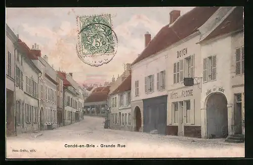 AK Conde-en-Brie, Grande Rue, Hotel de la Cloche